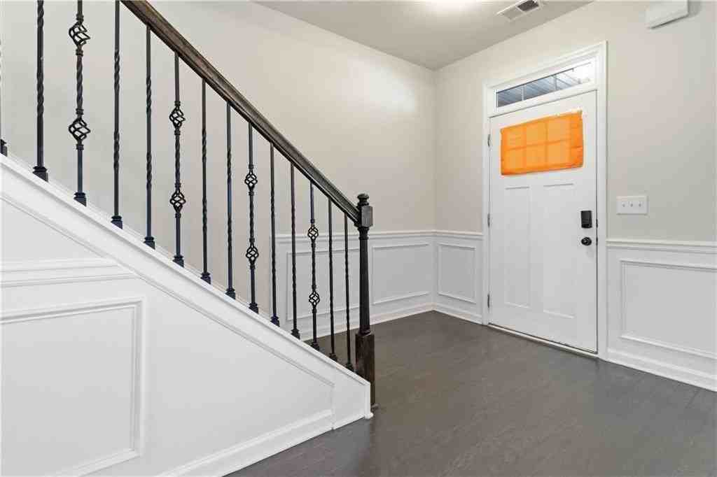 2138 Dodson Woods Dr - Photo 4 of 30