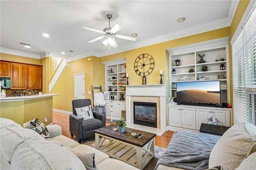 3517 Henderson Reserve - Photo 7 of 33