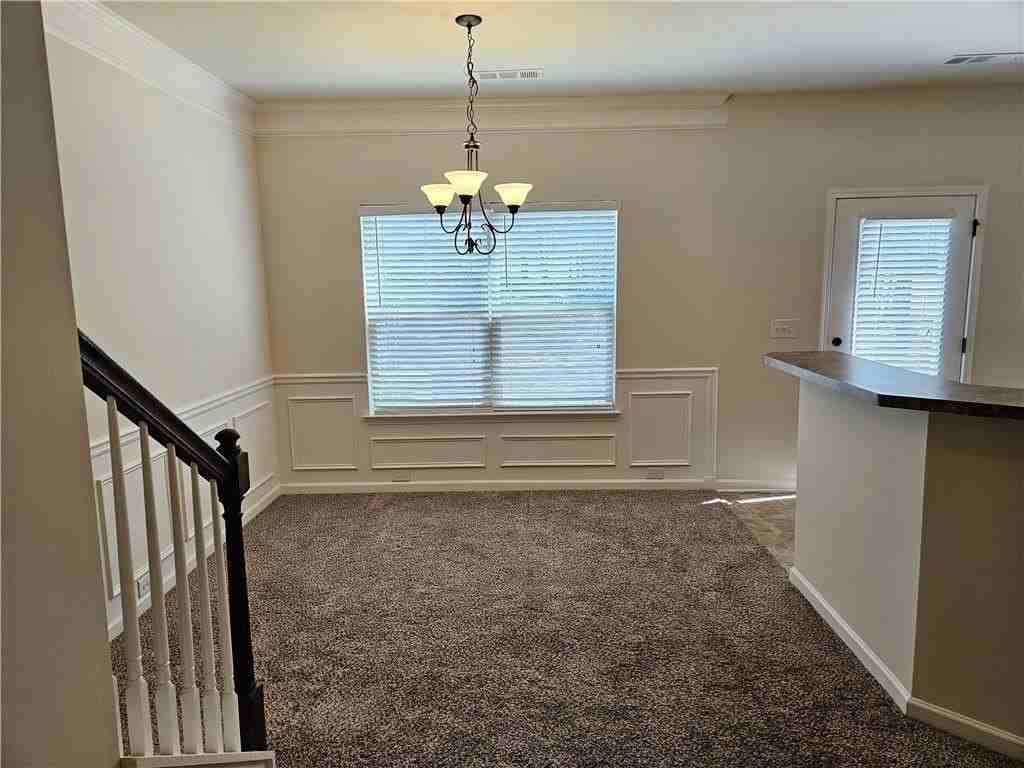 649 Oakside Pl - Photo 4 of 16