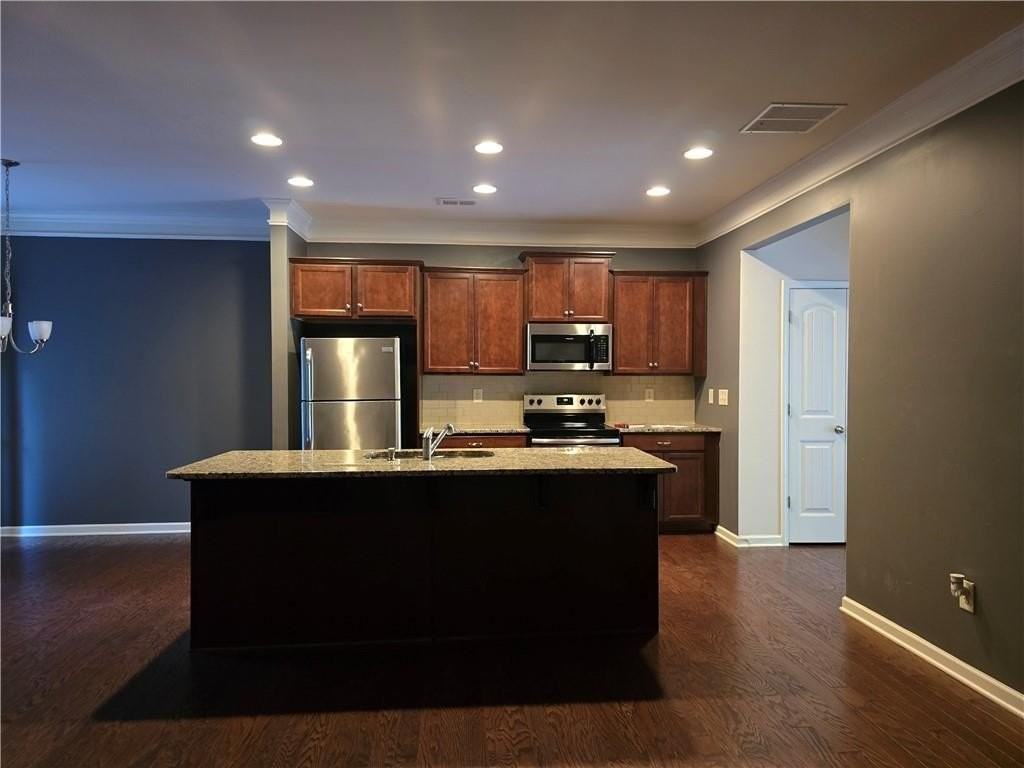 259 Green Bridge Ct - Photo 5 of 19