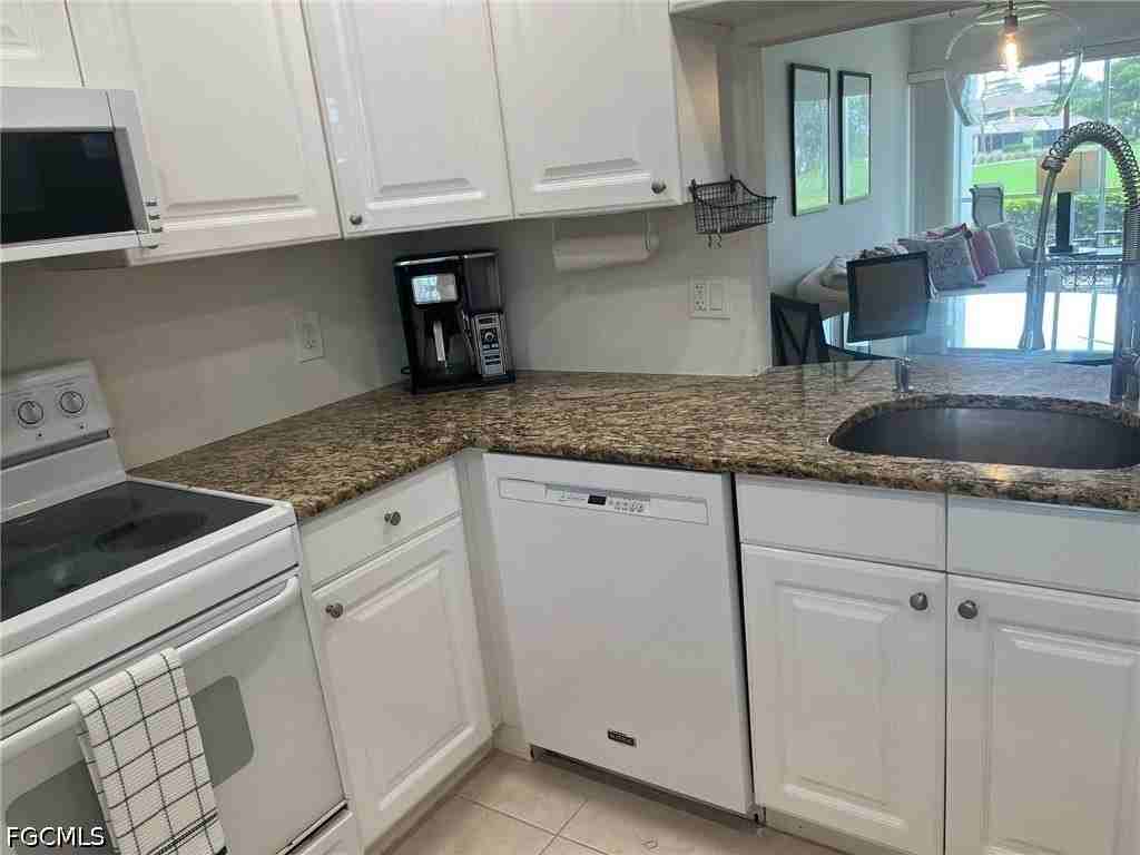 1724 Pine Valley Dr #114 - Photo 2 of 39