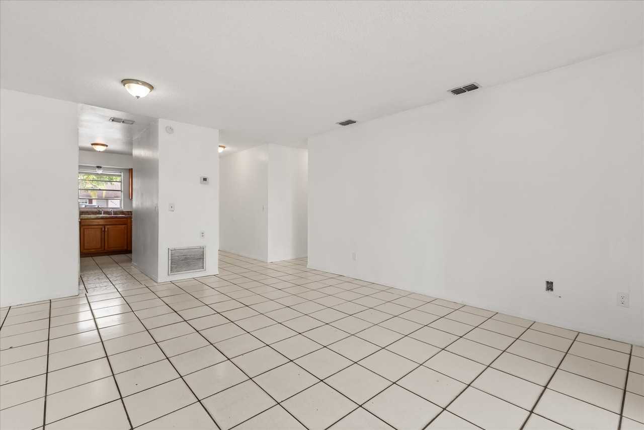 6921 Longmeade Ln #1 - Photo 3 of 22