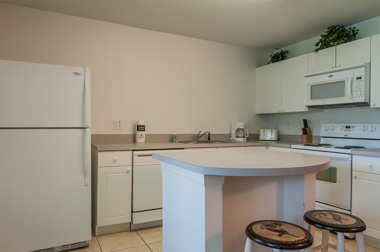 2861 Club Cortile Cir #1 - Photo 6 of 13