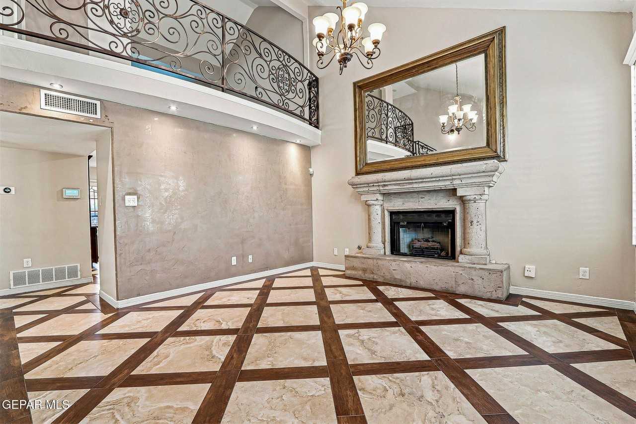 3157 Royal Jewel St - Photo 6 of 34