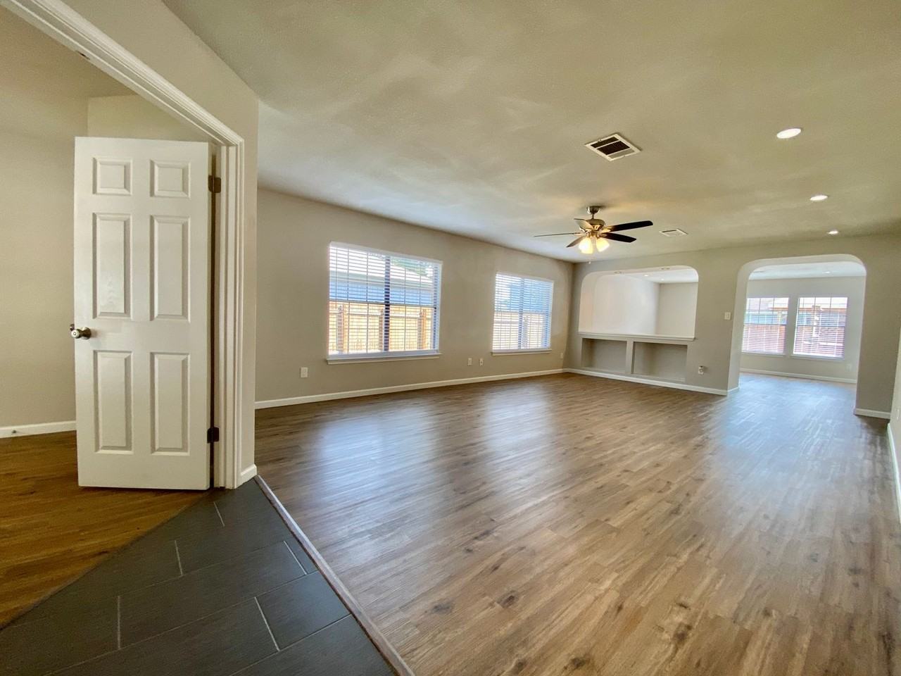 3313 Settlement Dr - Photo 3 of 25
