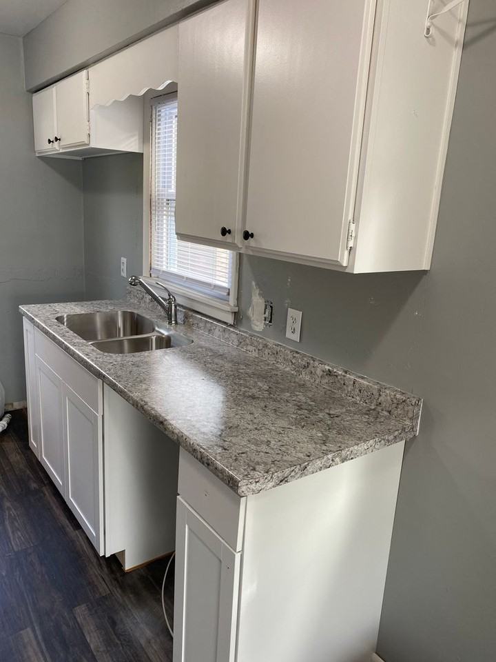 1216 Beech St - Photo 5 of 6