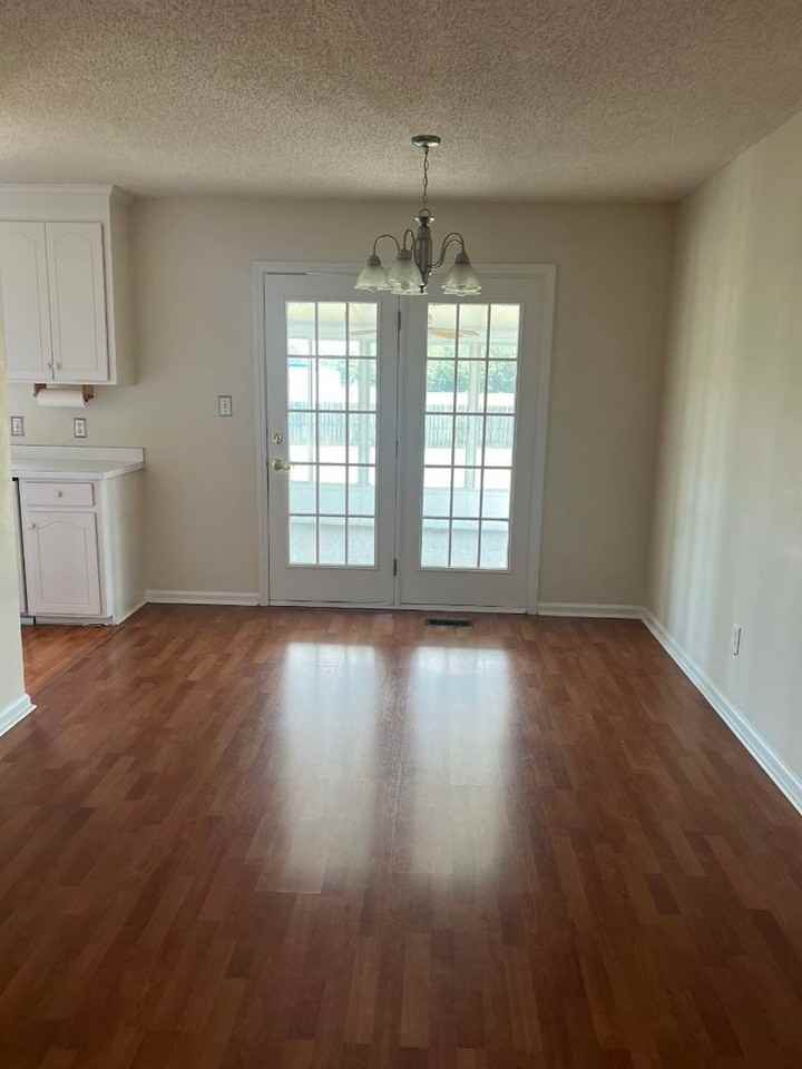 108 Andrea Dr - Photo 3 of 13