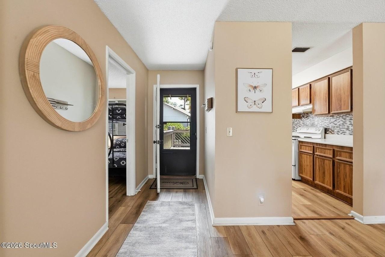100 Blair Rd #F7 - Photo 2 of 23