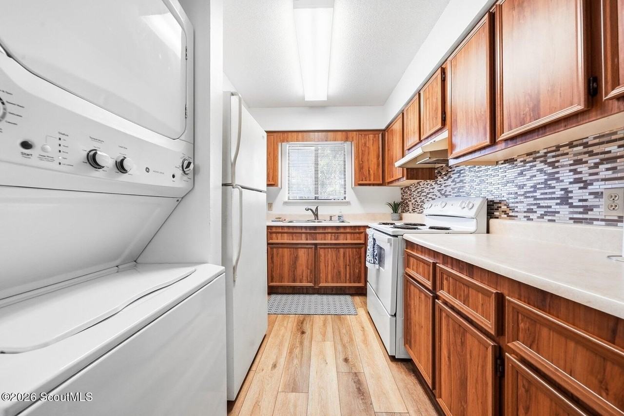 100 Blair Rd #F7 - Photo 6 of 23