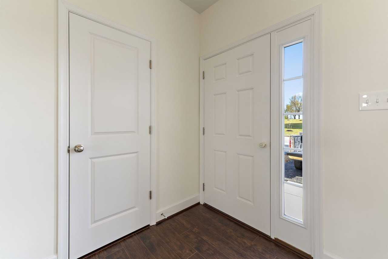 296 Homestead Dr - Photo 2 of 9