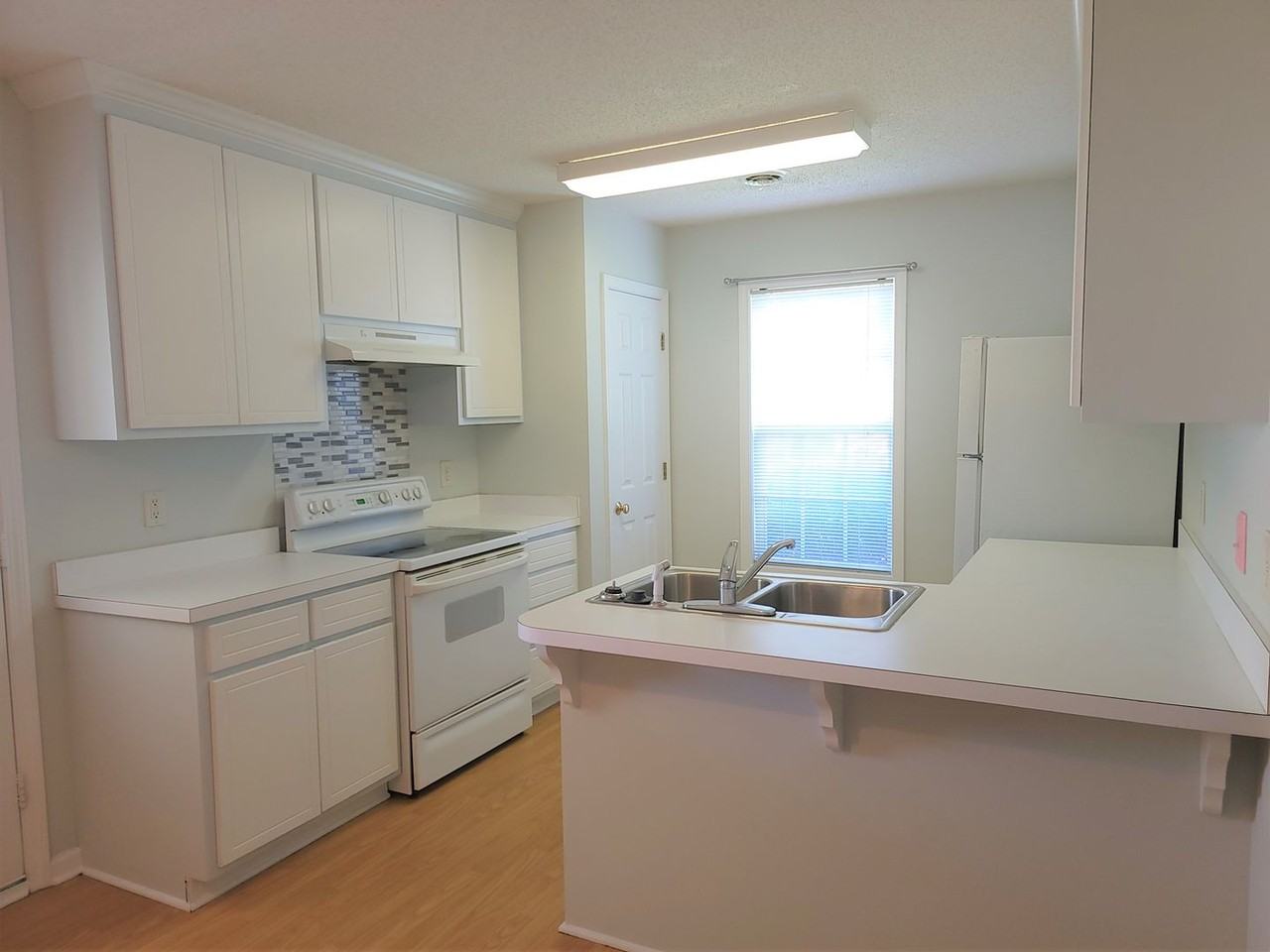 720 Daffodil Way - Photo 5 of 14