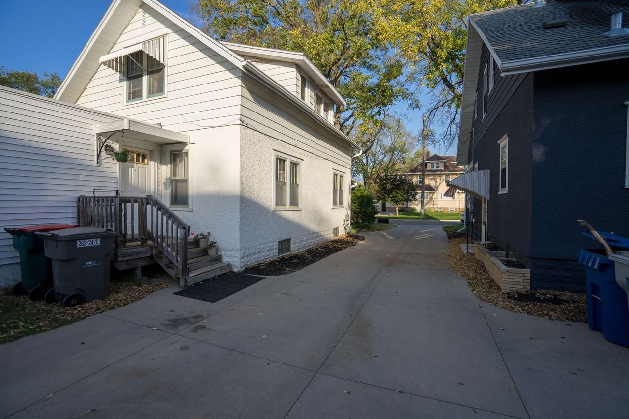 207 7th Ave Nw - Photo 4 of 29