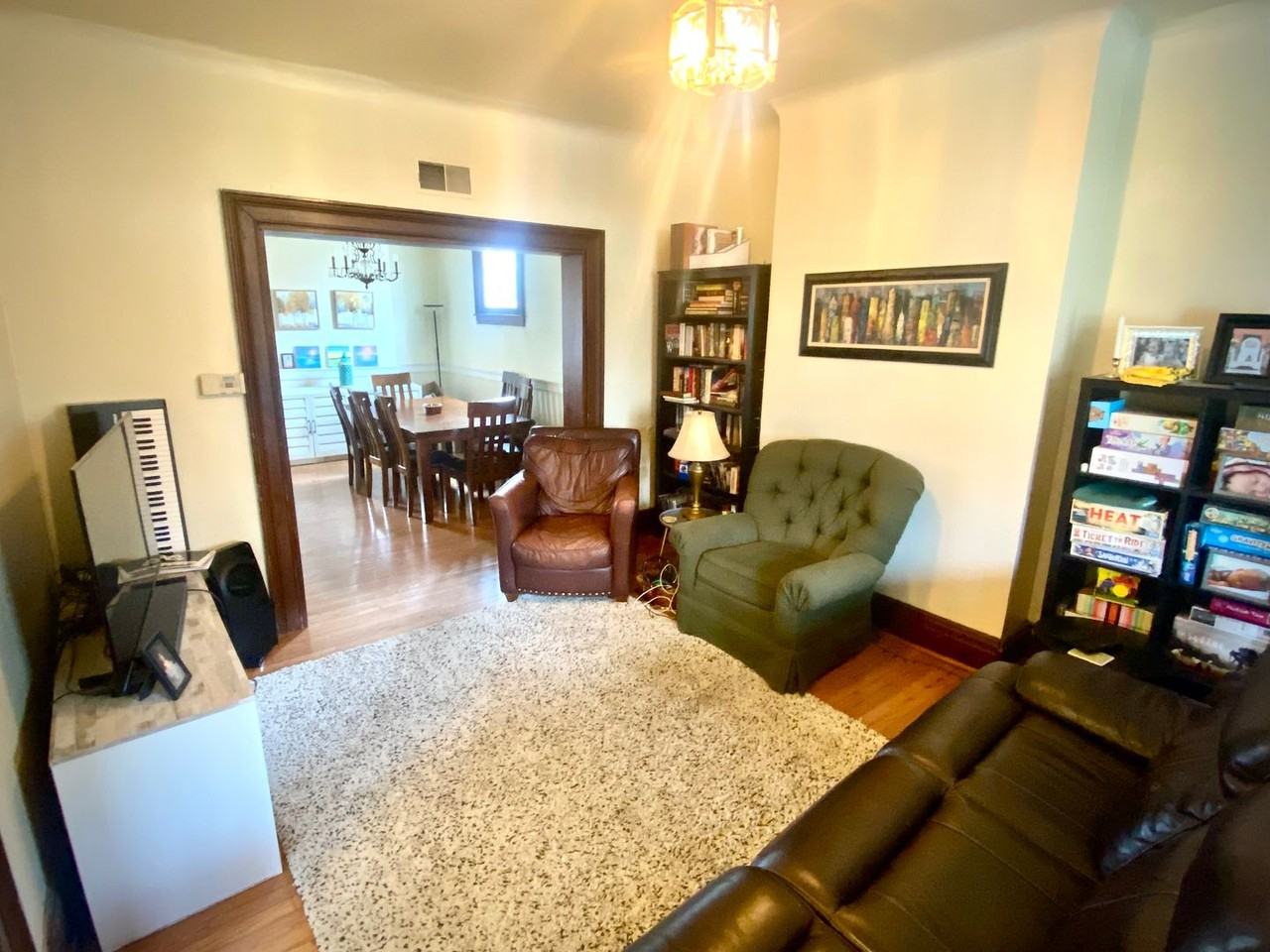 414 Stratton Ln - Photo 3 of 25