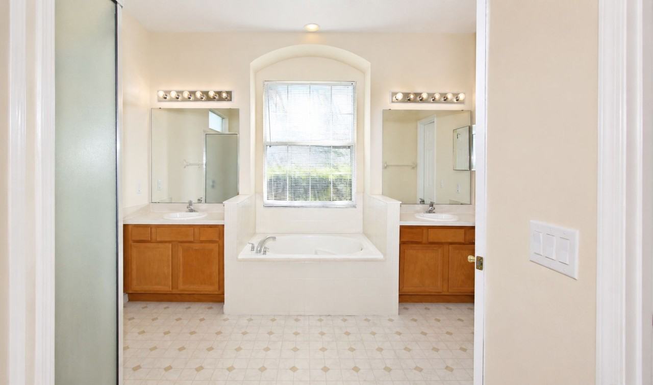 1512 Lindzlu St - Photo 6 of 18