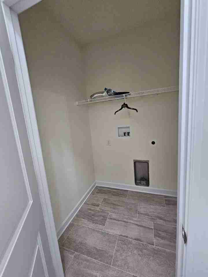 327 Hightide Dr - Photo 6 of 25