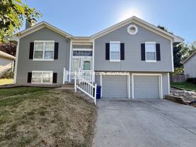 617 Se Battery Dr - Photo 1 of 1