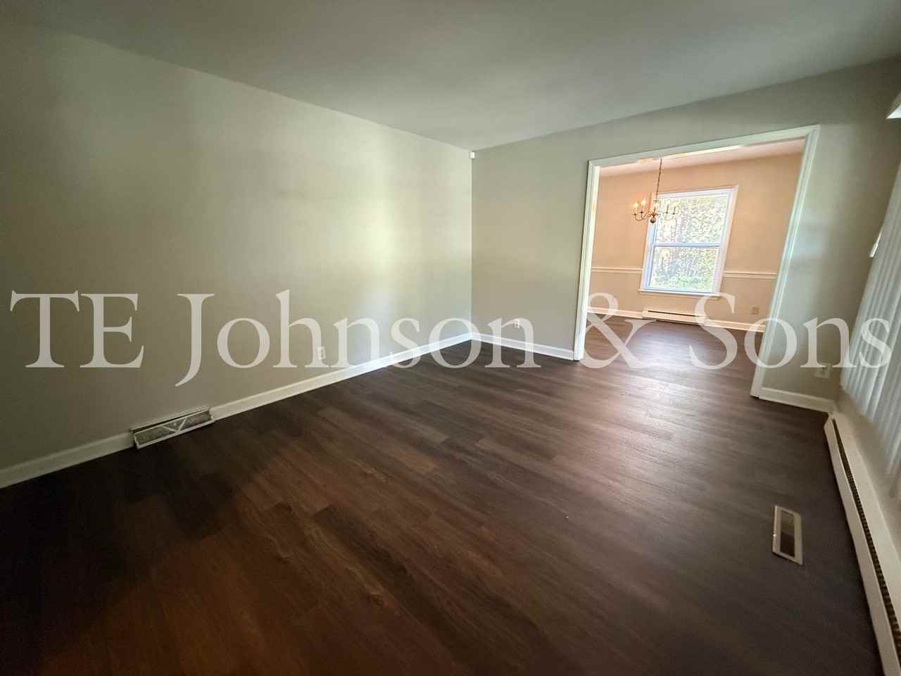 2722 Winslow Ln - Photo 5 of 50