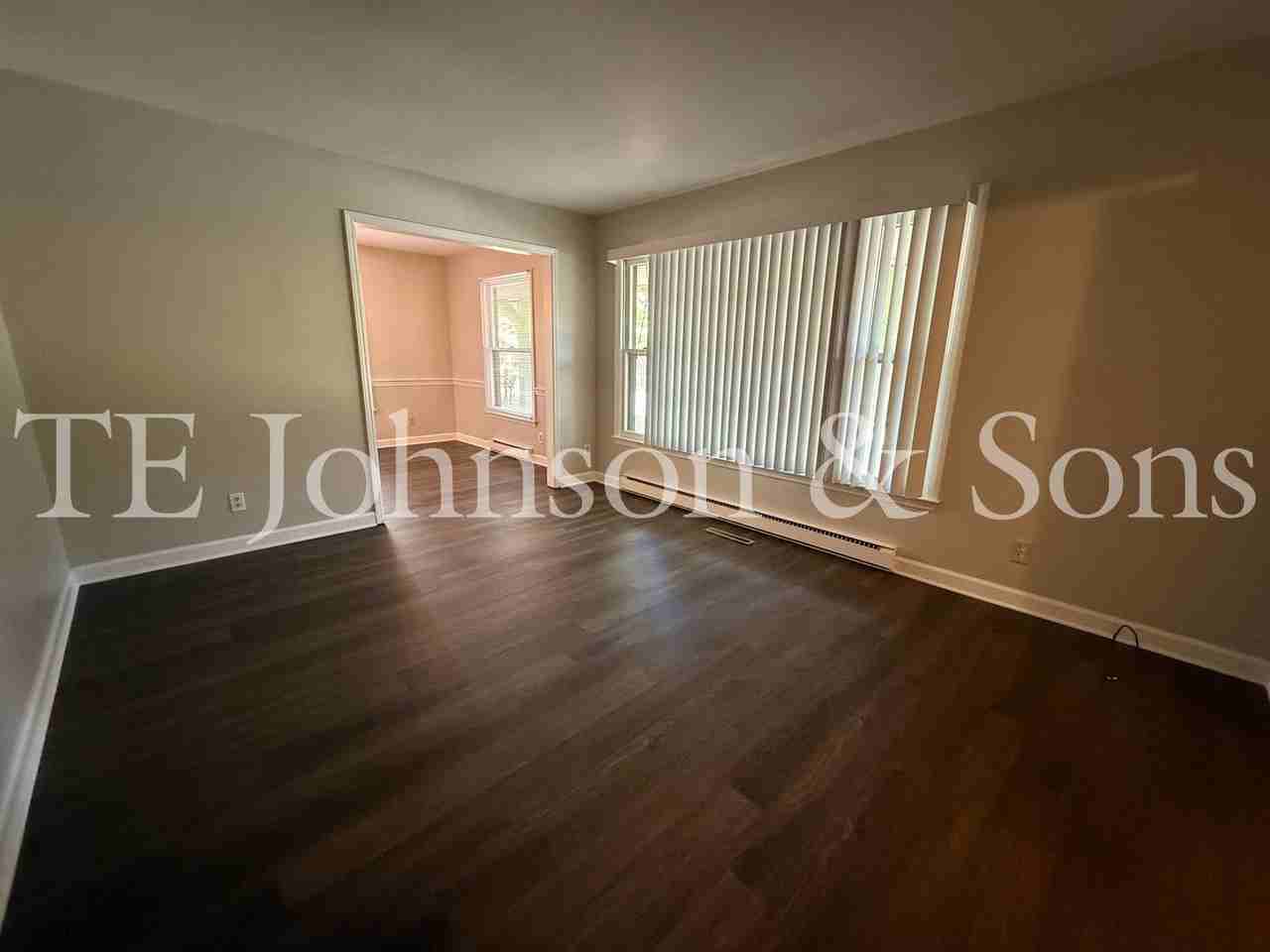 2722 Winslow Ln - Photo 7 of 50