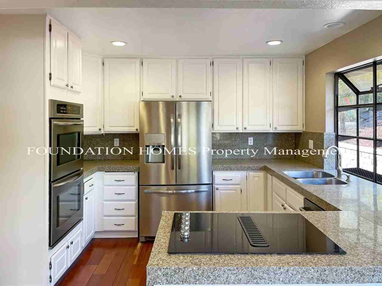 216 San Ramon Way - Photo 2 of 18