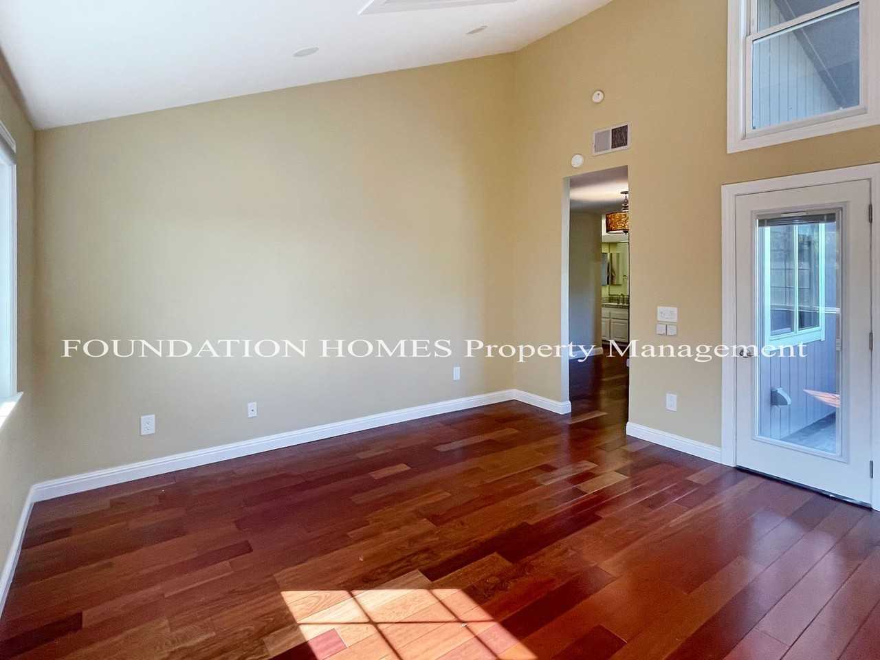 216 San Ramon Way - Photo 6 of 18