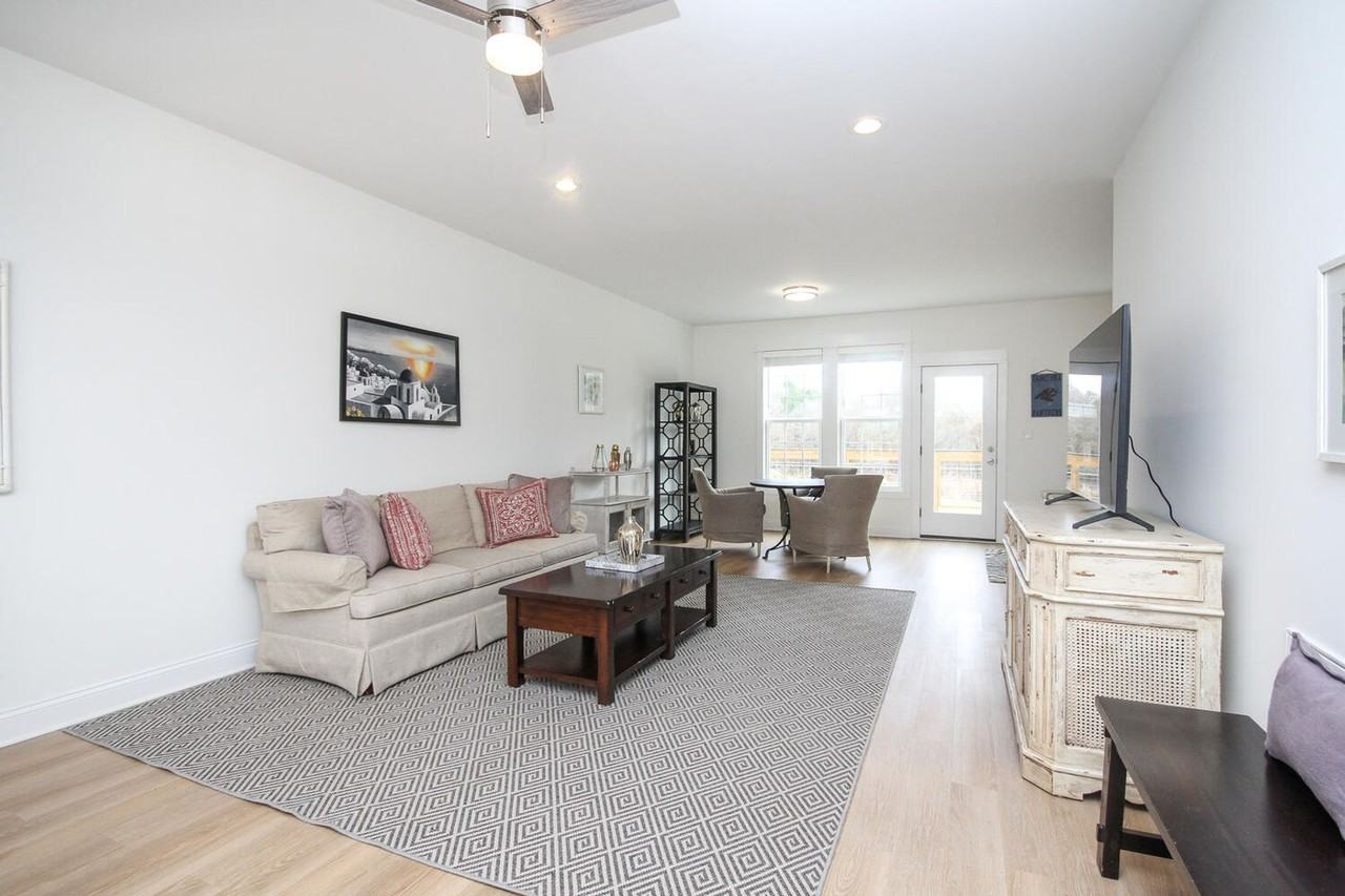 1082 Startown Rd - Photo 6 of 50