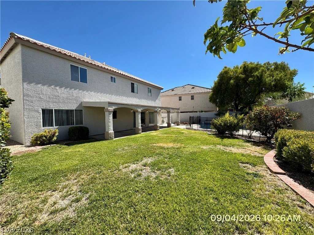 7817 Wedlock Ln - Photo 4 of 50