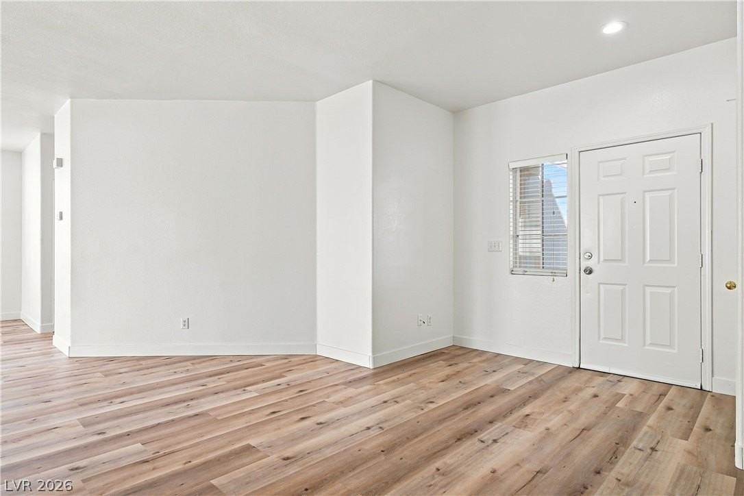 6651 Majestic Pearl Pl #0 - Photo 4 of 37
