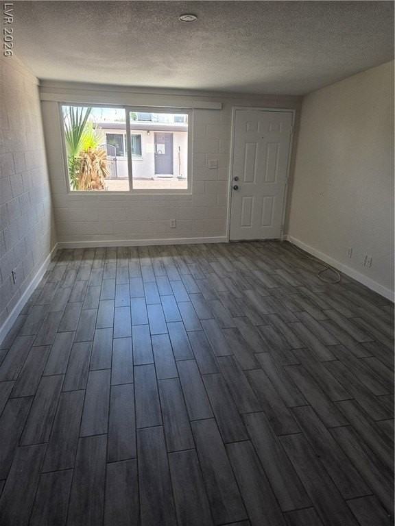 2107 Statz St #5 - Photo 6 of 20