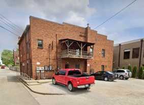 1500 S Walnut St #4 - Photo 1 of 1
