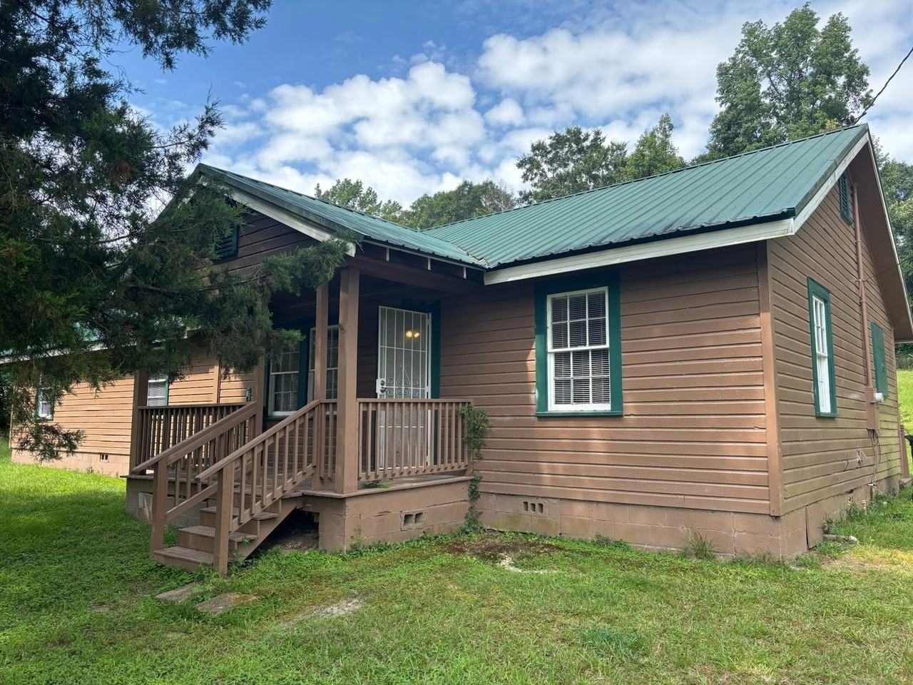 7 Newberry Dr