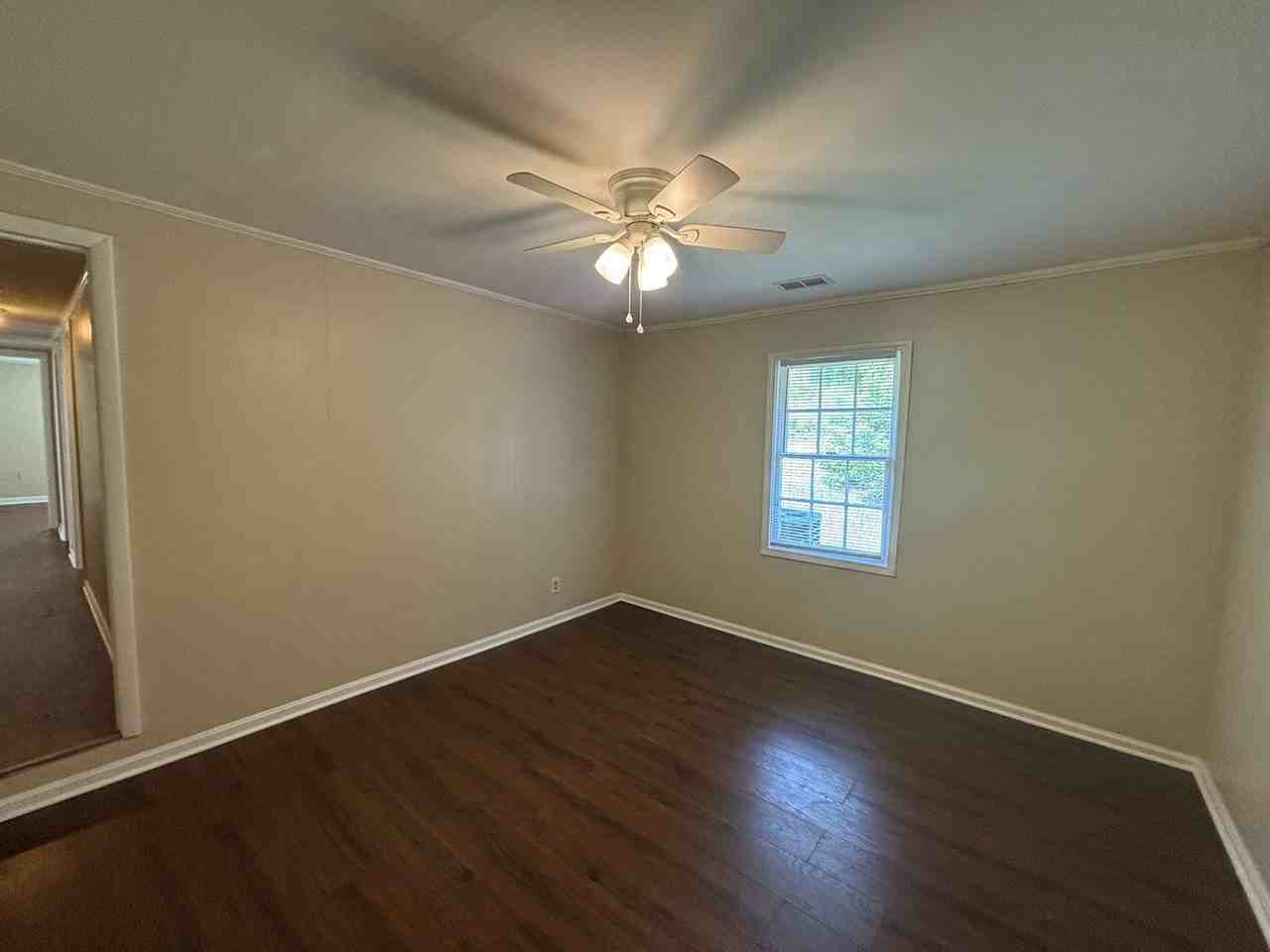7 Newberry Dr - Photo 5 of 28