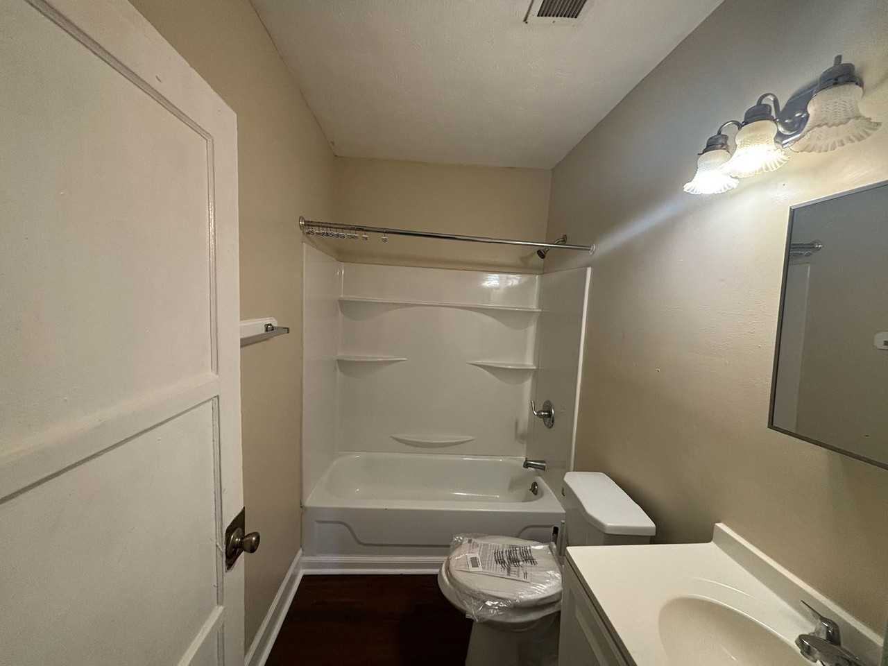 7 Newberry Dr - Photo 7 of 28