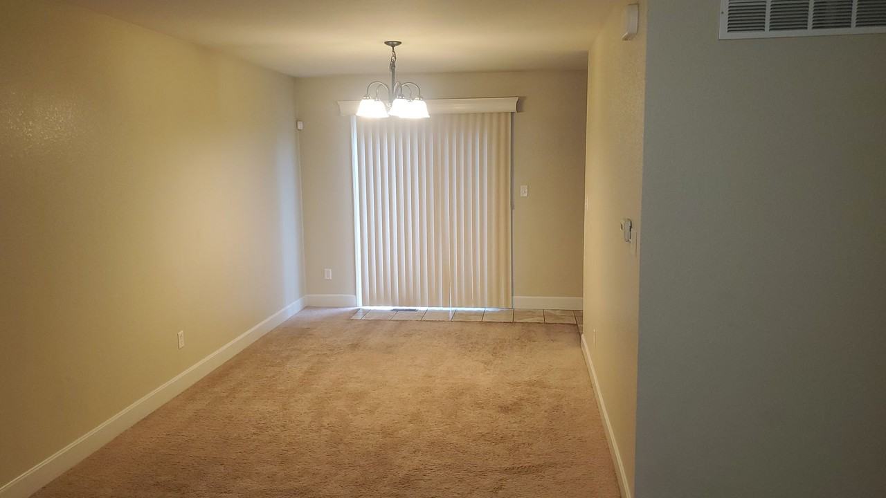 8837 Marigold Ln - Photo 4 of 27