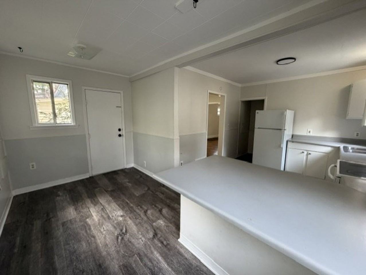 990 Emma Ave - Photo 5 of 13