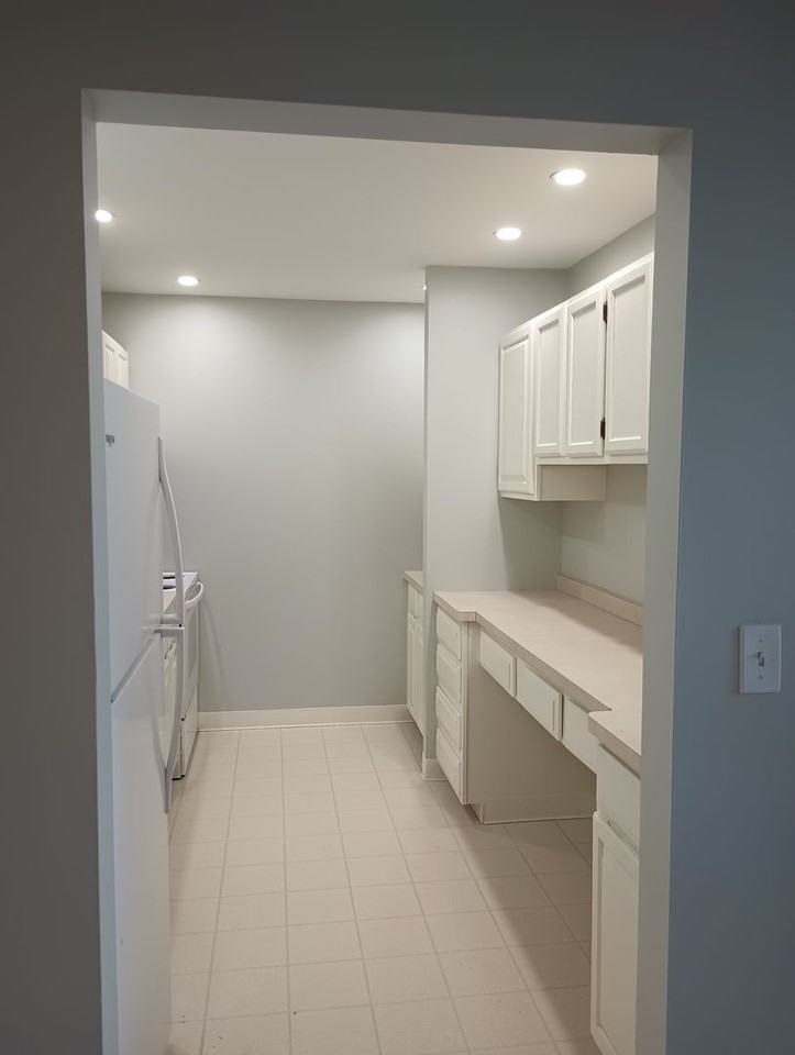 6328 Barrie Rd - Photo 4 of 9
