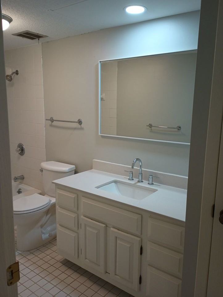 6328 Barrie Rd - Photo 5 of 9