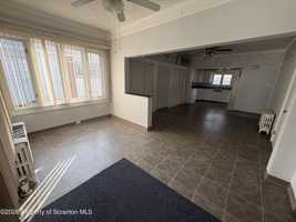 featured image of 105 Johnson St #1