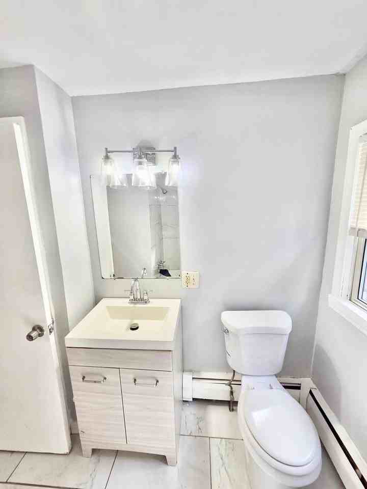39 Standish Ave - Photo 6 of 23