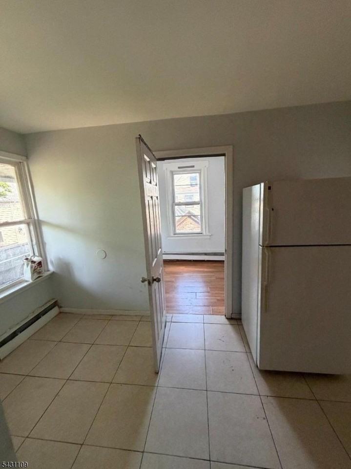 325 Stebbins Pl #2 - Photo 4 of 6