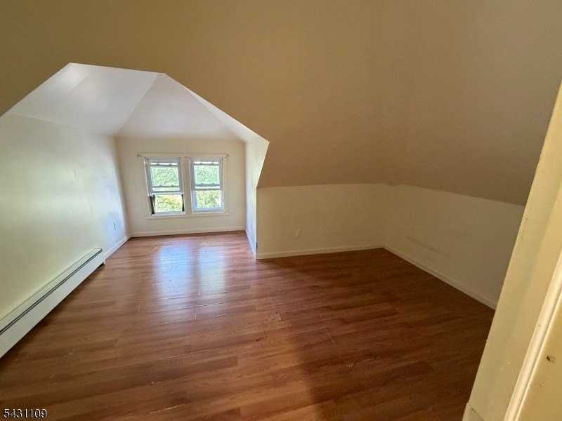 325 Stebbins Pl #2 - Photo 5 of 6