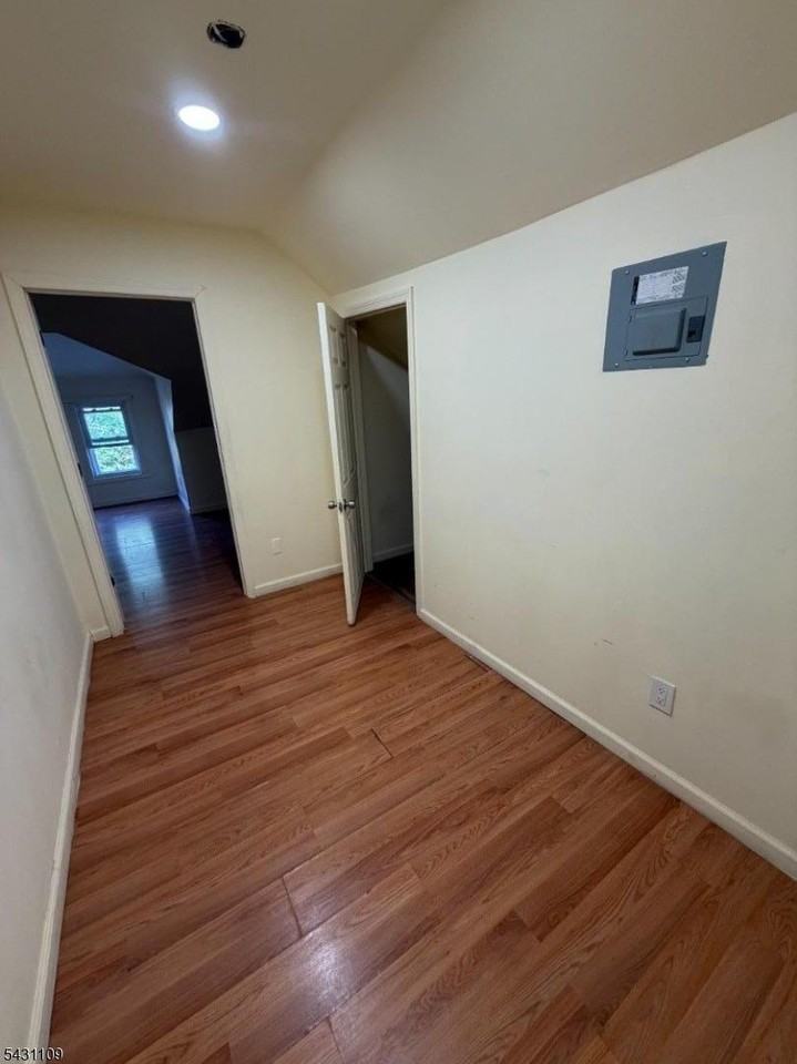 325 Stebbins Pl #2 - Photo 6 of 6