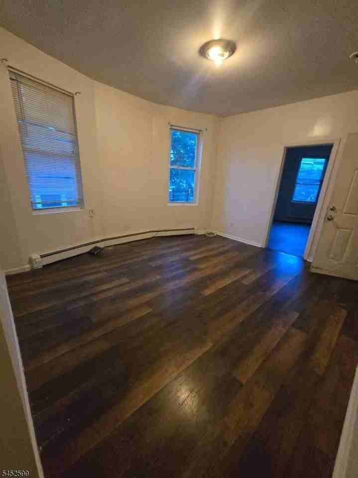 782 Grove St #2 - Photo 3 of 5