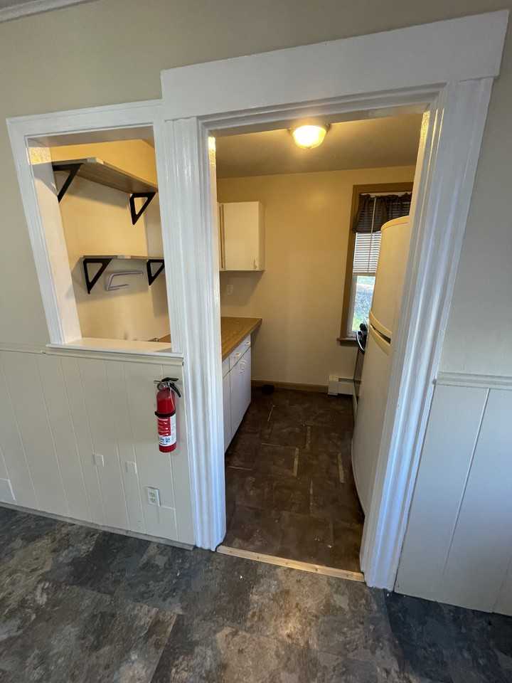 198 Park Ave #8 - Photo 5 of 8