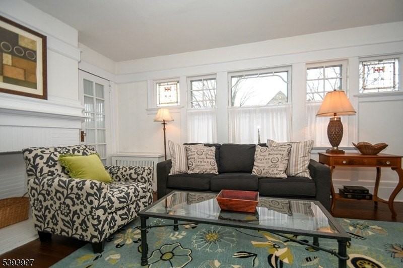 123 Baker St - Photo 7 of 11