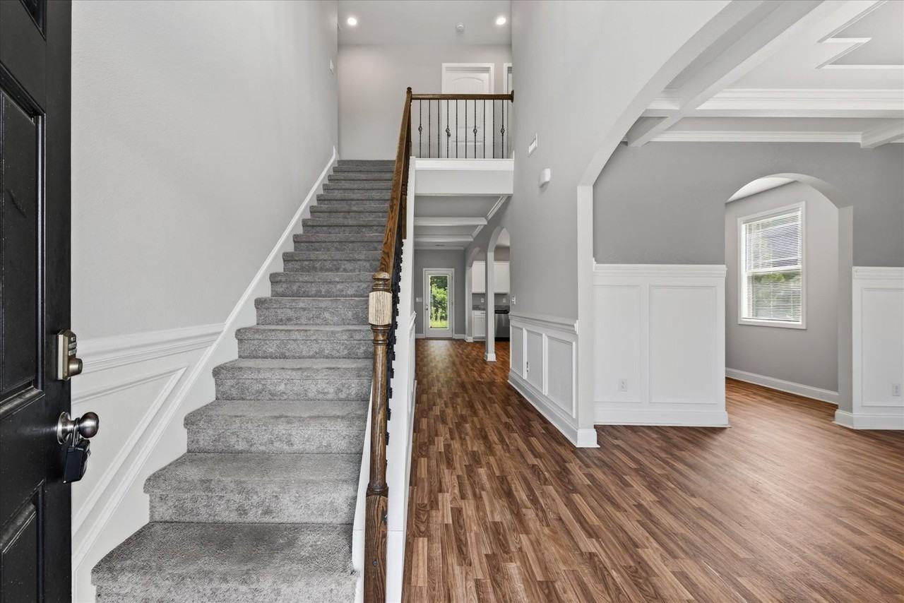 1196 Black Oak Cir - Photo 6 of 42