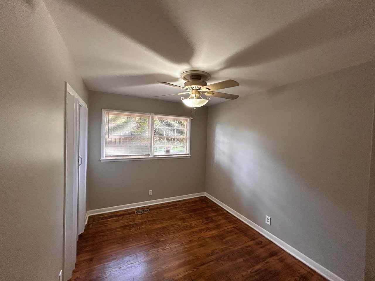2207 Laverne Dr Nw - Photo 6 of 13