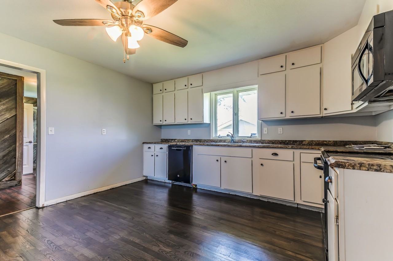 8744 Bruns Rd - Photo 5 of 6