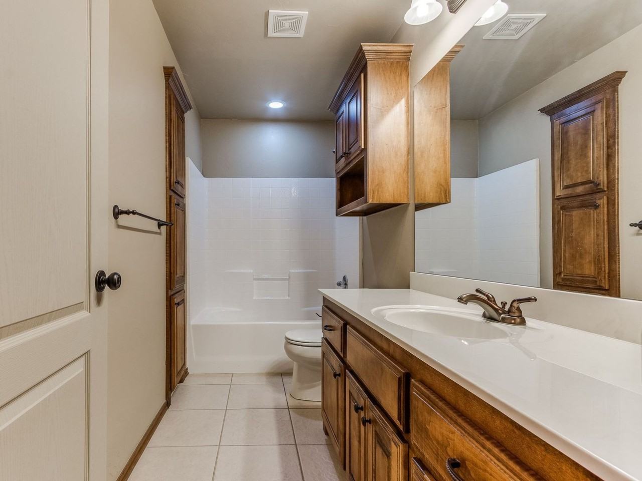 2409 Kyle Robert Ln - Photo 4 of 42