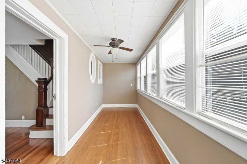 321 William St - Photo 2 of 15