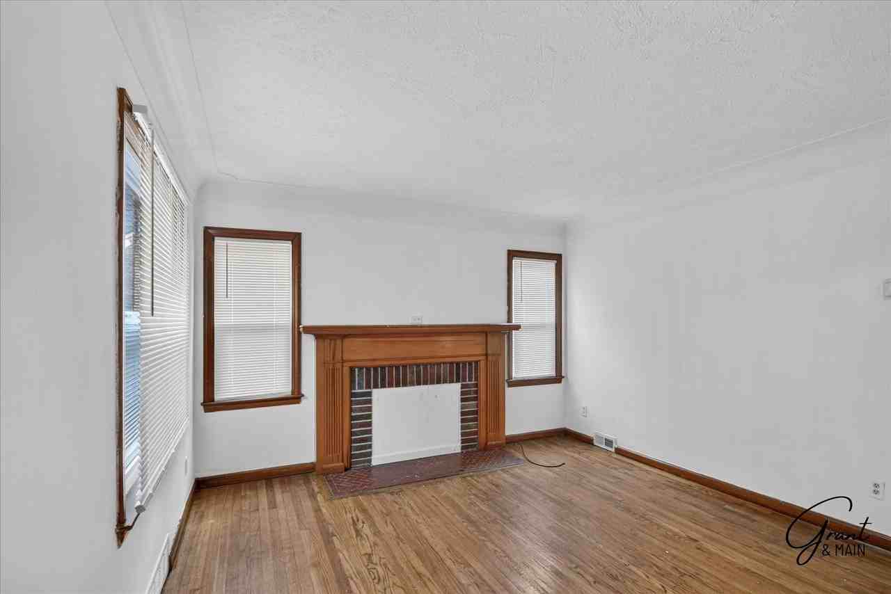 11431 Laing St - Photo 2 of 24